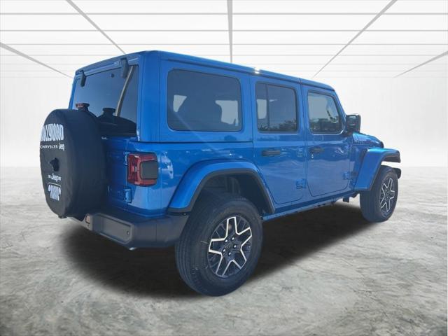 2025 Jeep Wrangler Sahara photo 4
