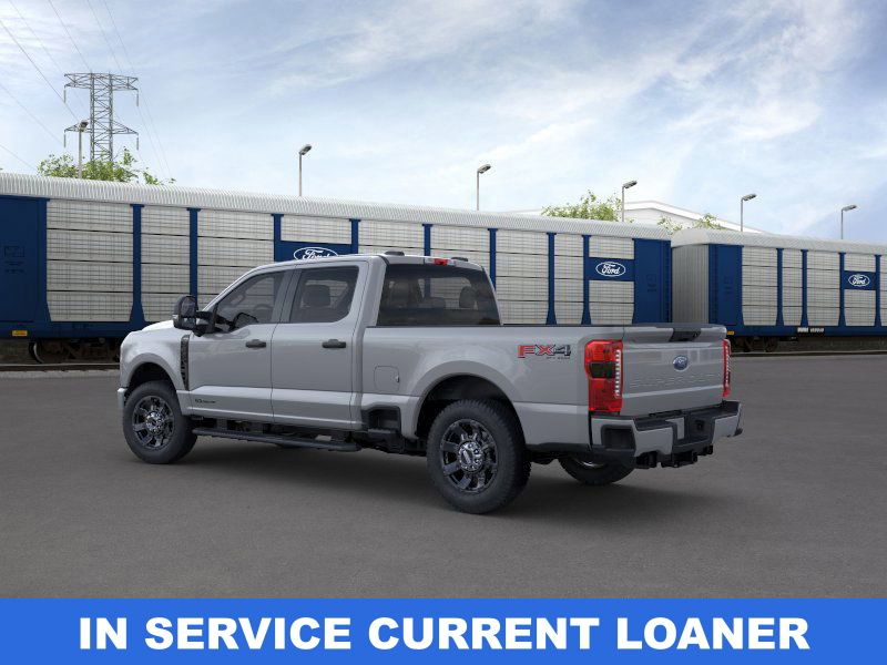 2025 Ford F-250 photo 2