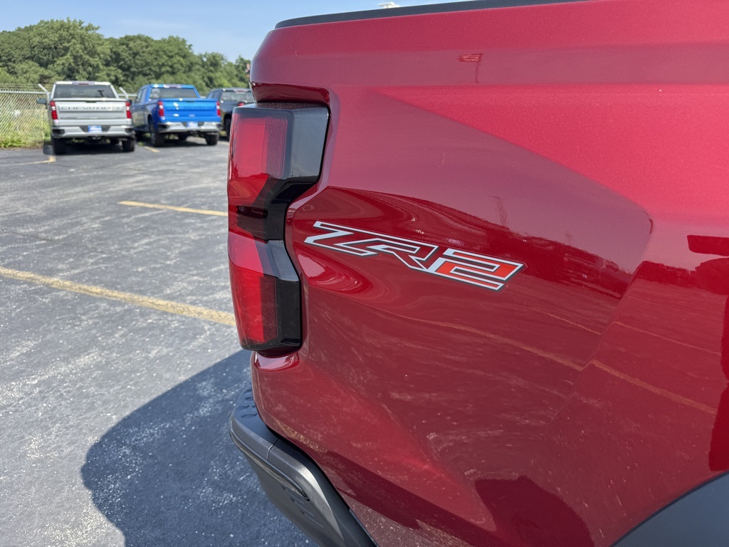 2026 Chevrolet Colorado ZR2 photo 3