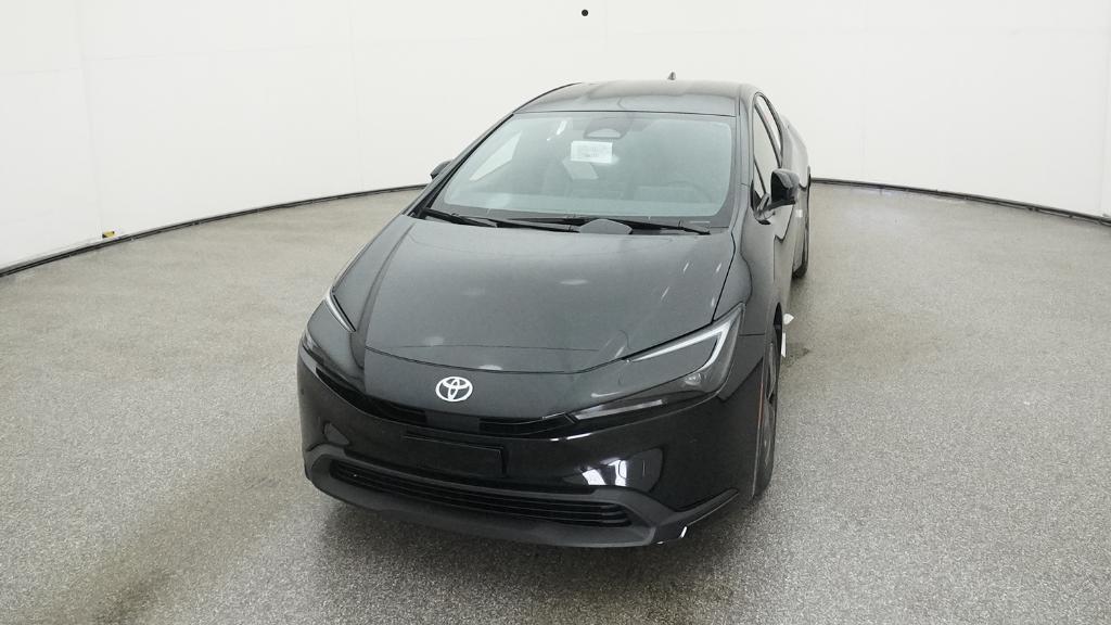 2026 Toyota Prius LE photo 5