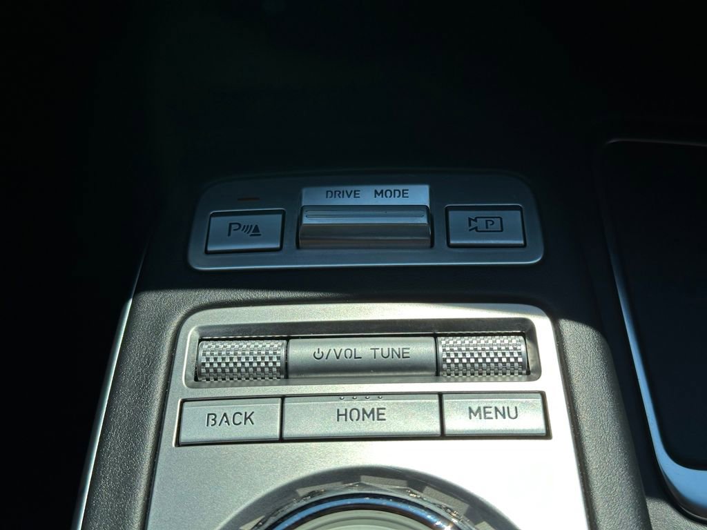 2024 Genesis GV70 2.5T photo 13