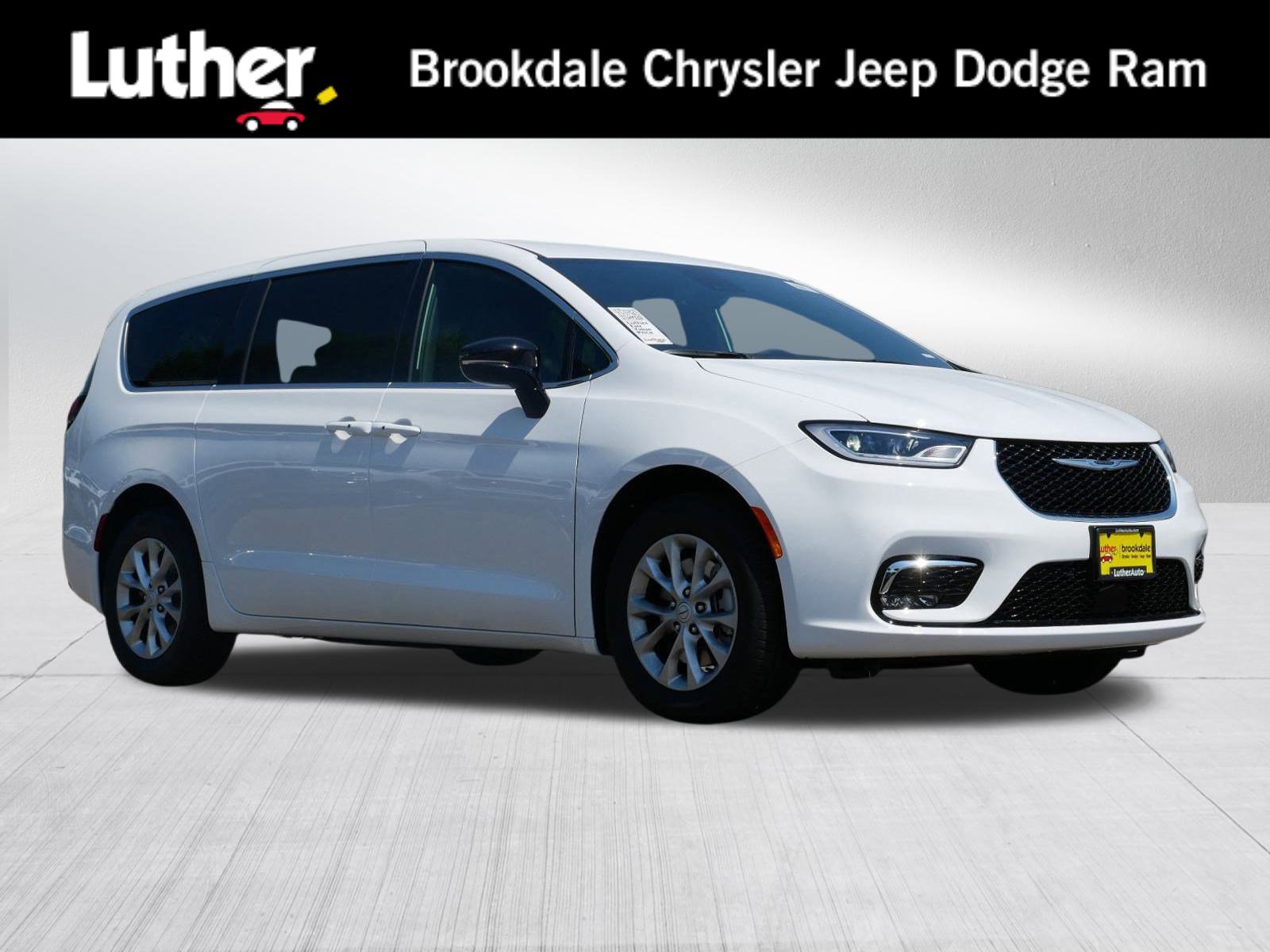 NEW 2025 CHRYSLER PACIFICA SELECT AWD