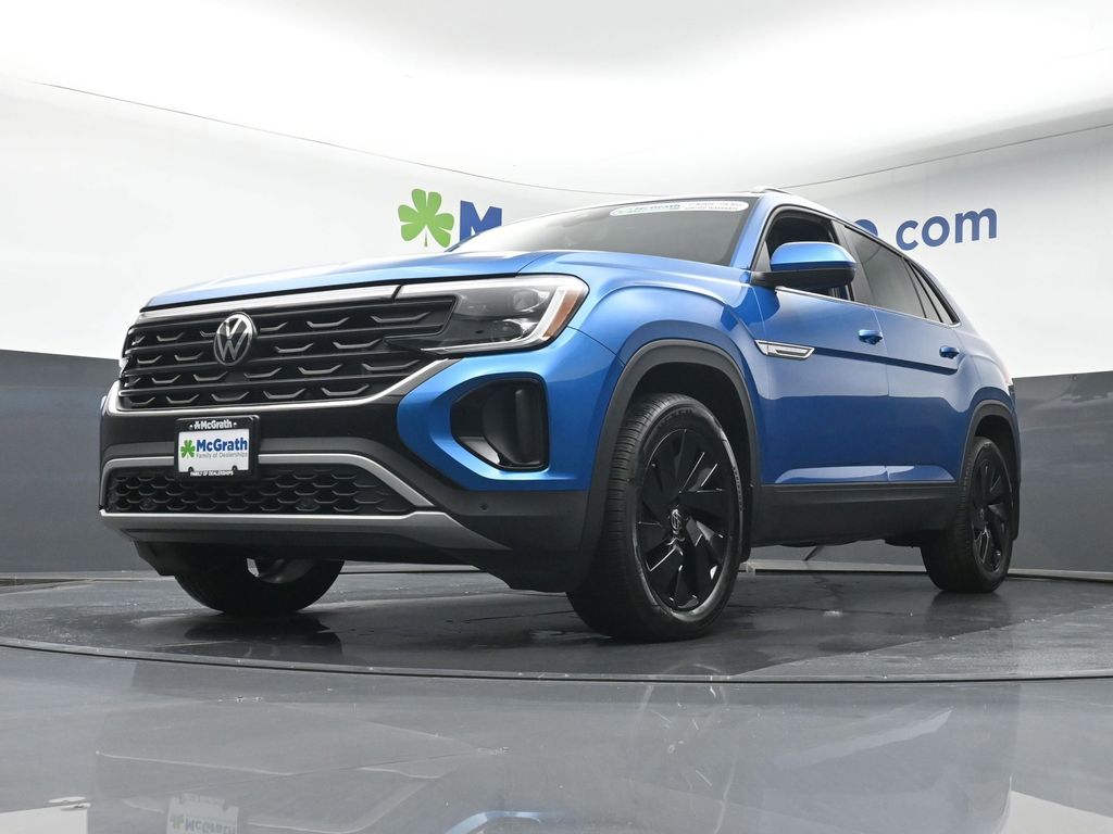 2024 Volkswagen Atlas Cross Sport SE Technology photo 4