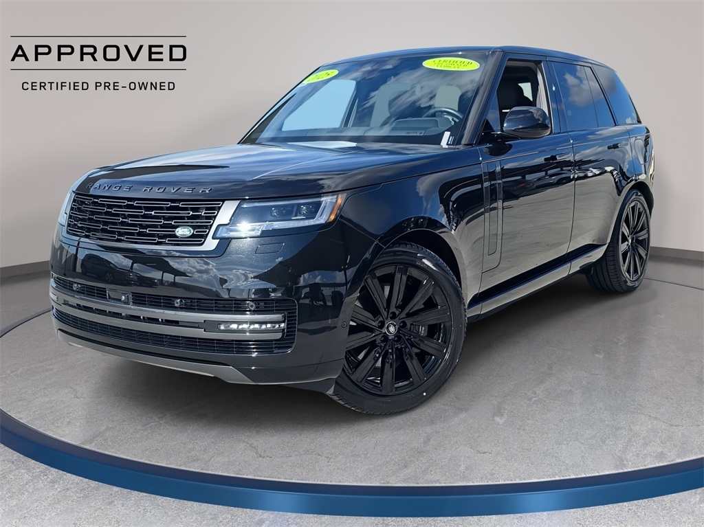 2025 Land Rover Range Rover SE's photo