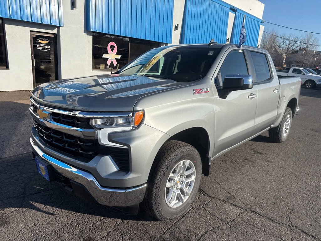 2026 Chevrolet Silverado 1500 LT photo 2