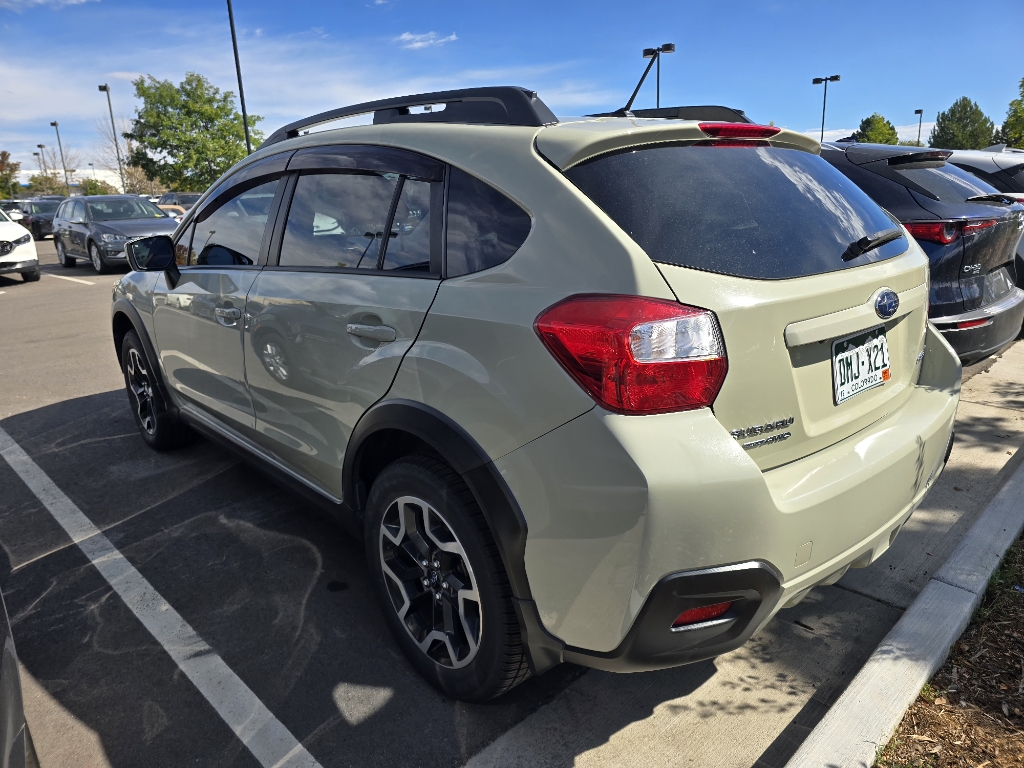 2017 Subaru Crosstrek Premium photo 2