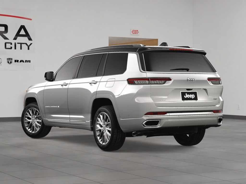2025 Jeep Grand Cherokee L Summit photo 4