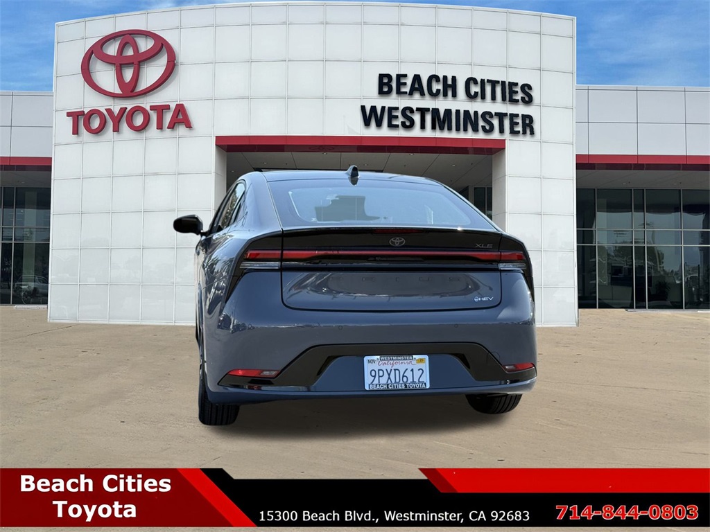 2024 Toyota Prius XLE photo 8
