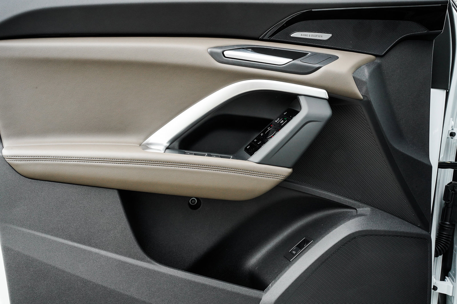 2025 Audi Q5 Premium Plus photo 18