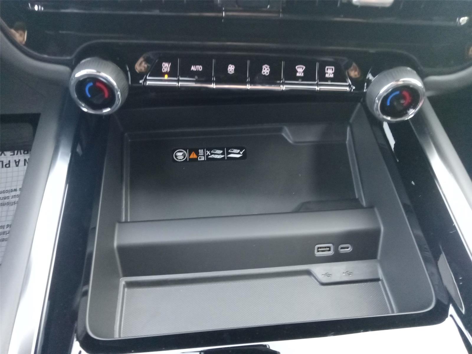 2026 Chevrolet Tahoe Premier photo 22