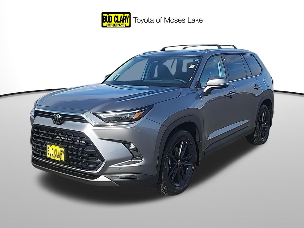 2026 Toyota Grand Highlander Platinum's photo