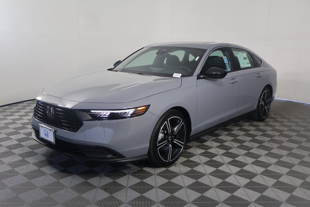 2025 Honda Accord Hybrid Sport's photo