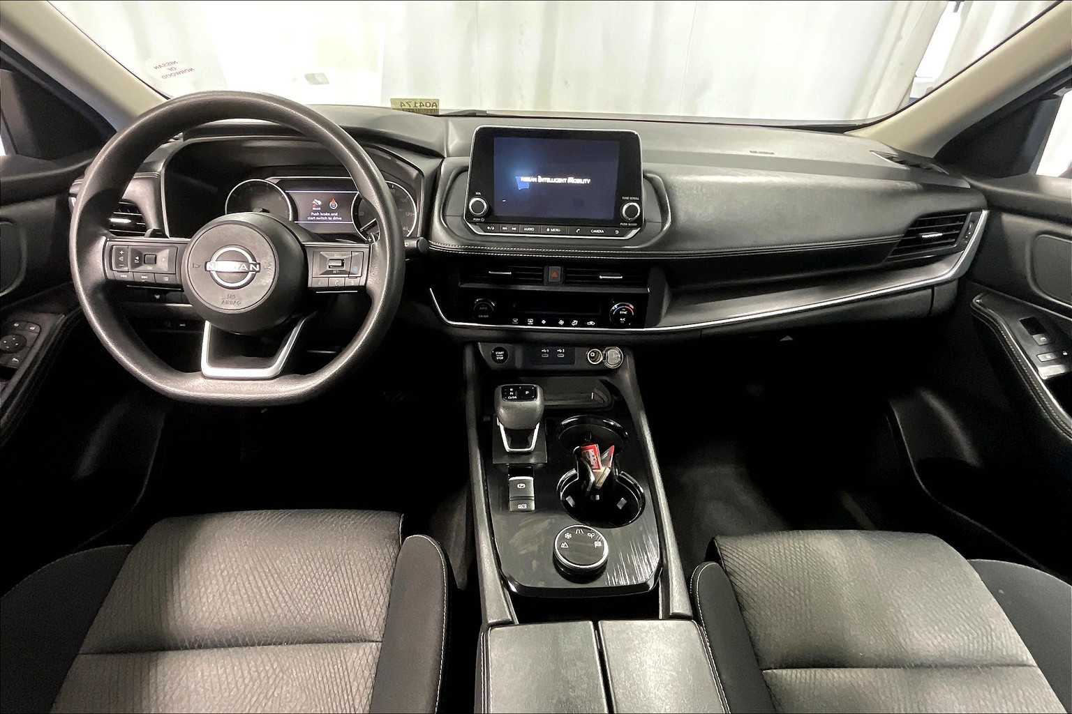 2024 Nissan Rogue SV photo 20