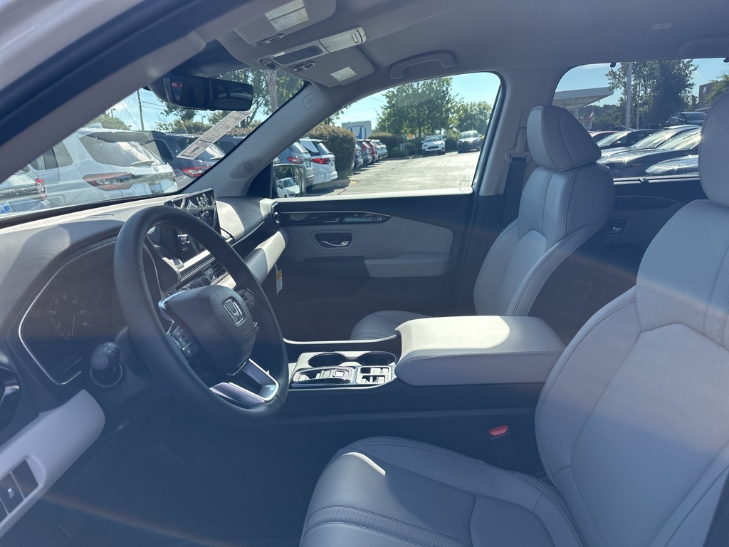 2025 Honda Pilot EX-L photo 17