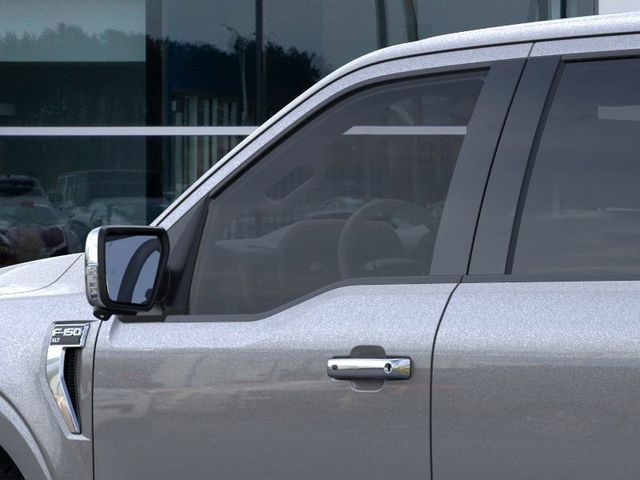2025 Ford F-150 XLT photo 18