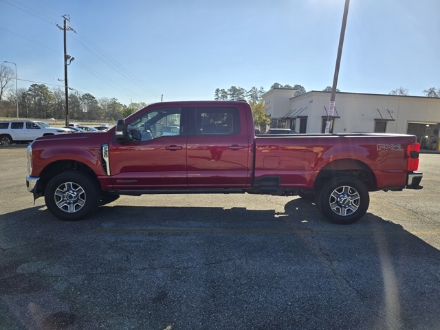 2024 Ford F-350 Super Duty Lariat's photo