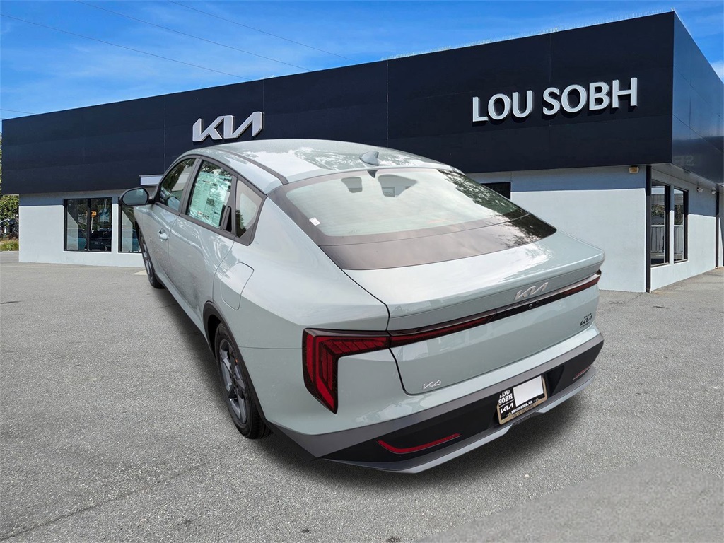 2025 Kia K4 LXS photo 4