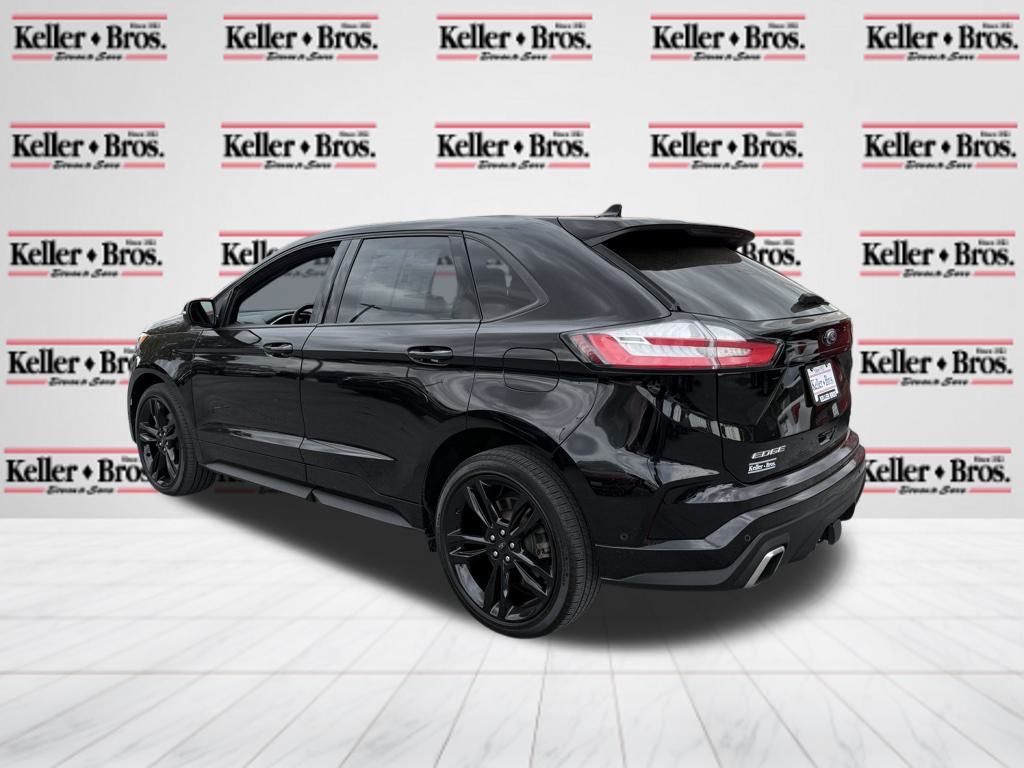 2019 Ford Edge ST photo 3