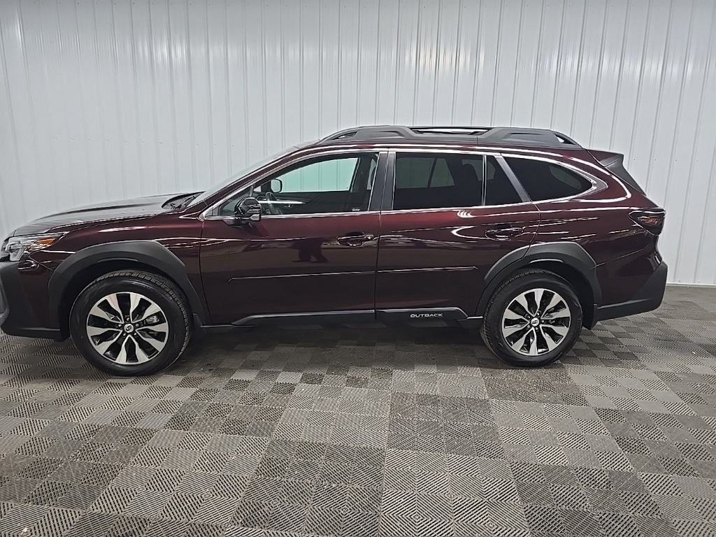 2023 Subaru Outback Limited photo 2