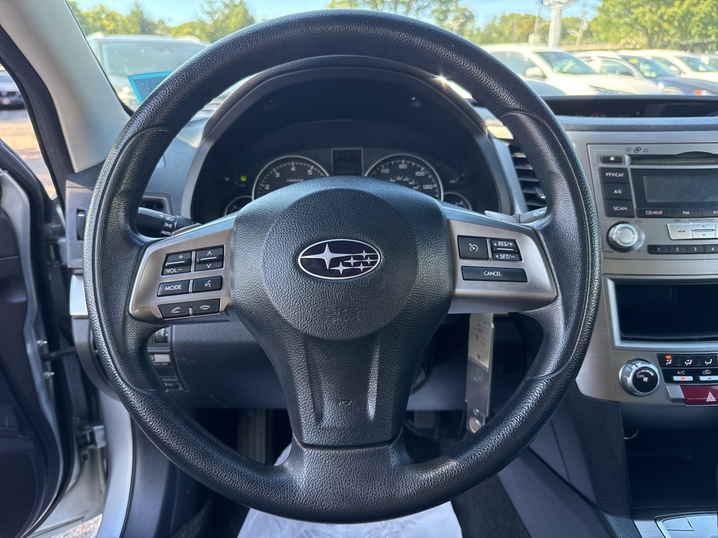 2014 Subaru Legacy 2.5i photo 12