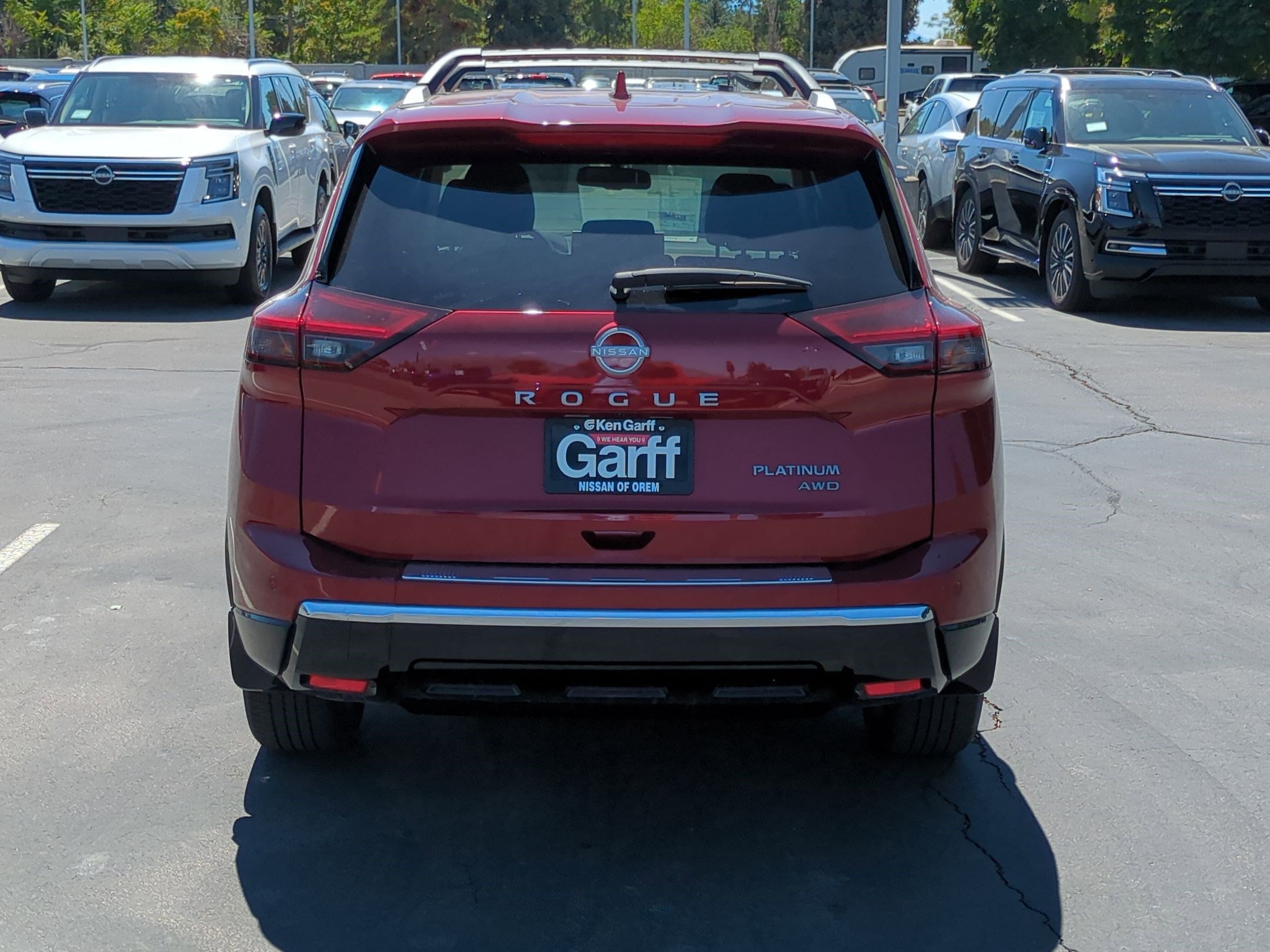 2025 Nissan Rogue Platinum photo 2