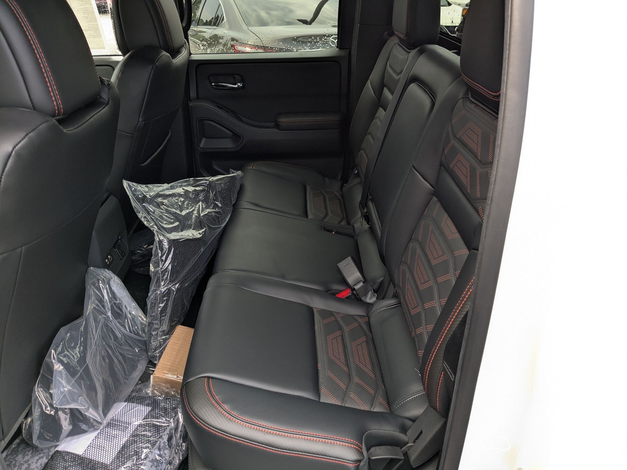 2025 Nissan Frontier PRO-4X photo 16