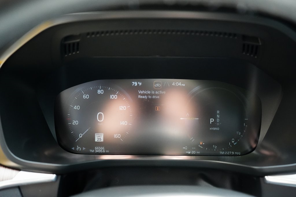 2021 Volvo XC60 Recharge Hybrid T8 Inscription Expression photo 21