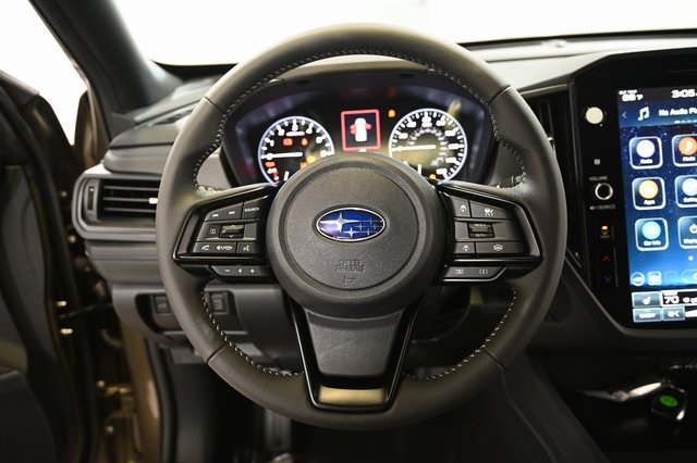 2025 Subaru Forester Premium photo 3