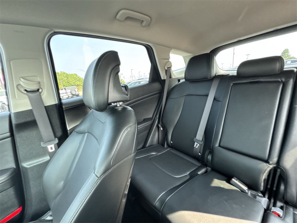 2024 Kia Sportage EX photo 12