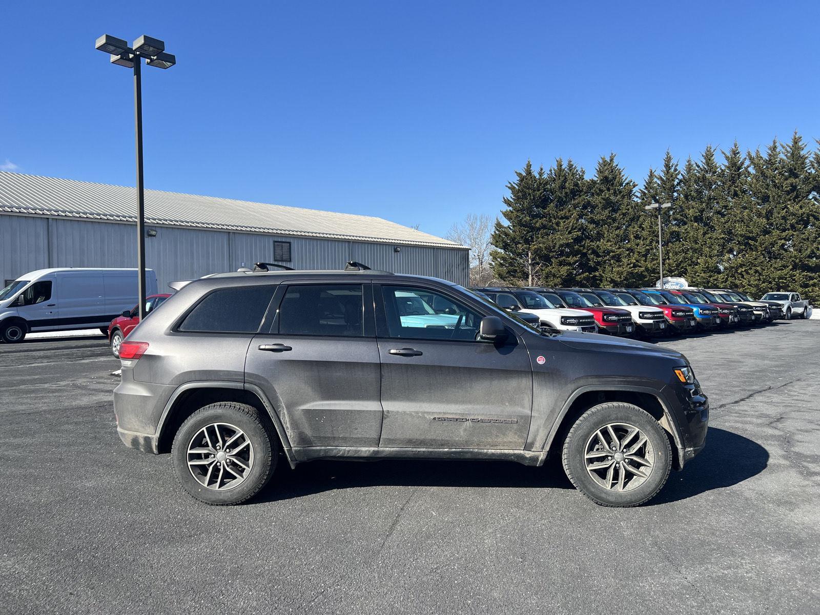 Used 2017 Jeep Grand Cherokee Trailhawk with VIN 1C4RJFLG2HC615692 for sale in Waynesboro, VA