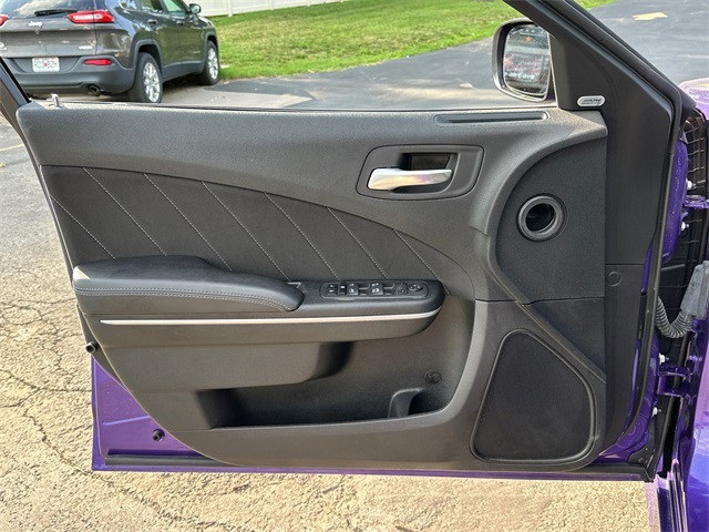 2023 Dodge Charger R/T photo 22