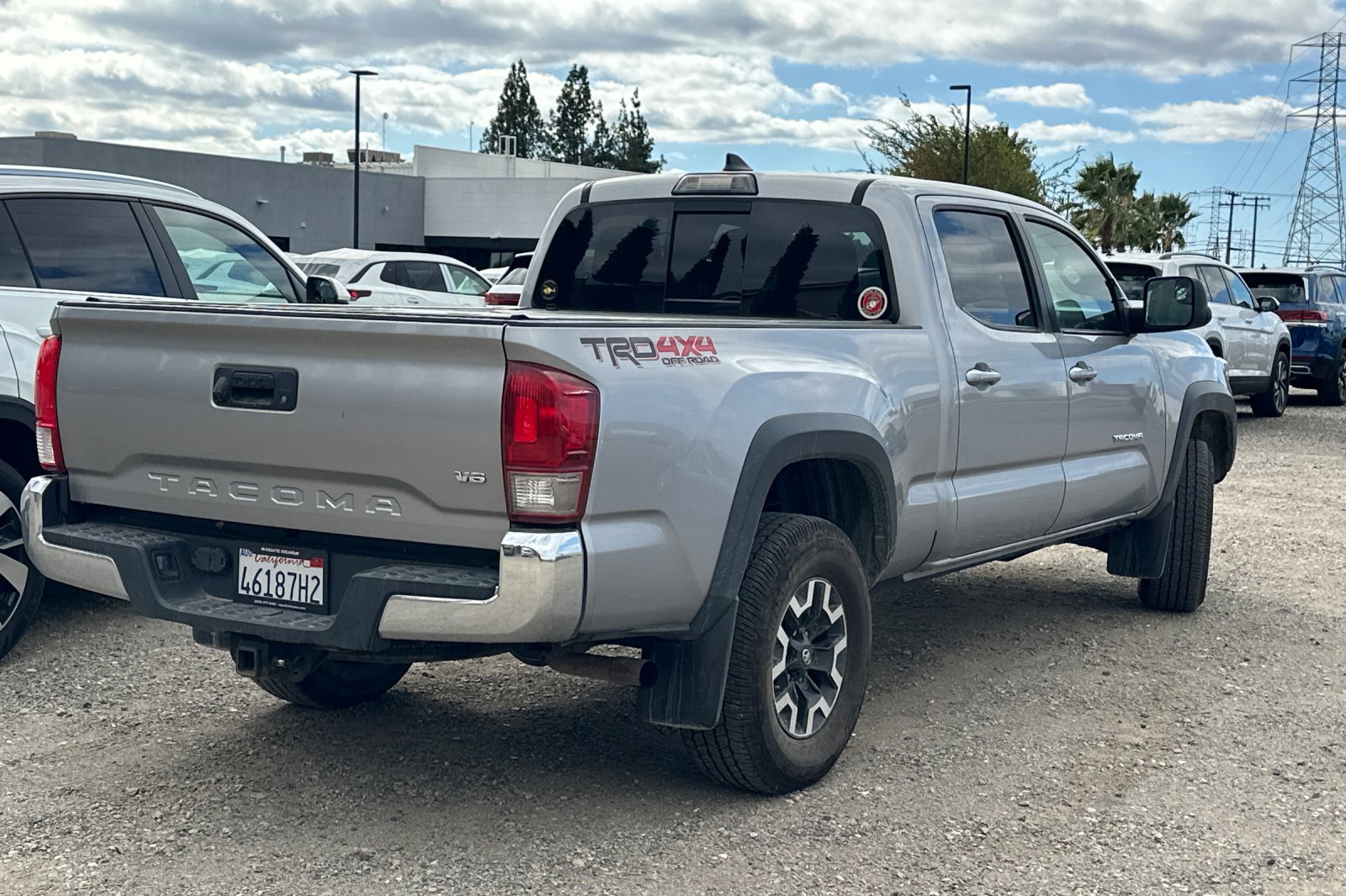 2017 Toyota Tacoma 4x4 photo 2