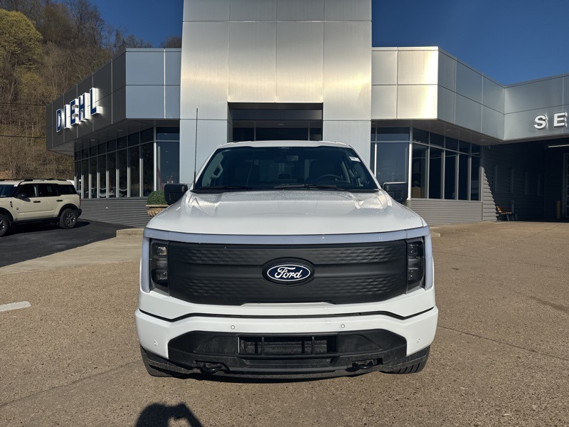 2025 Ford F-150 Lightning photo 2