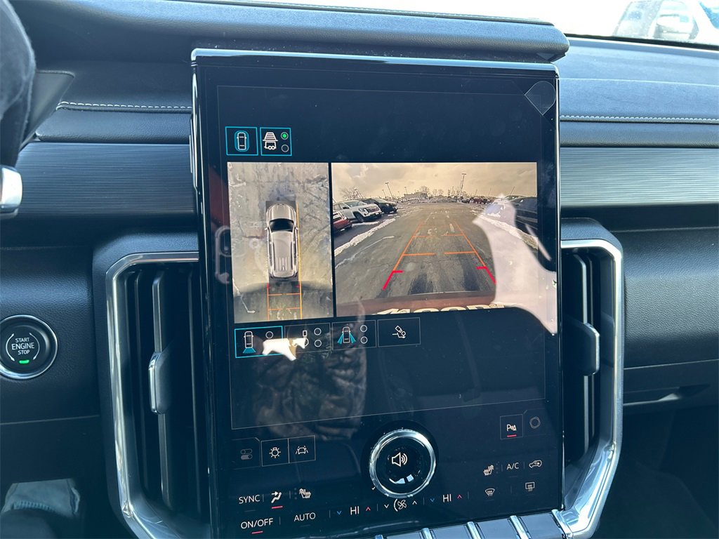 2026 GMC ACADIA - Image 23