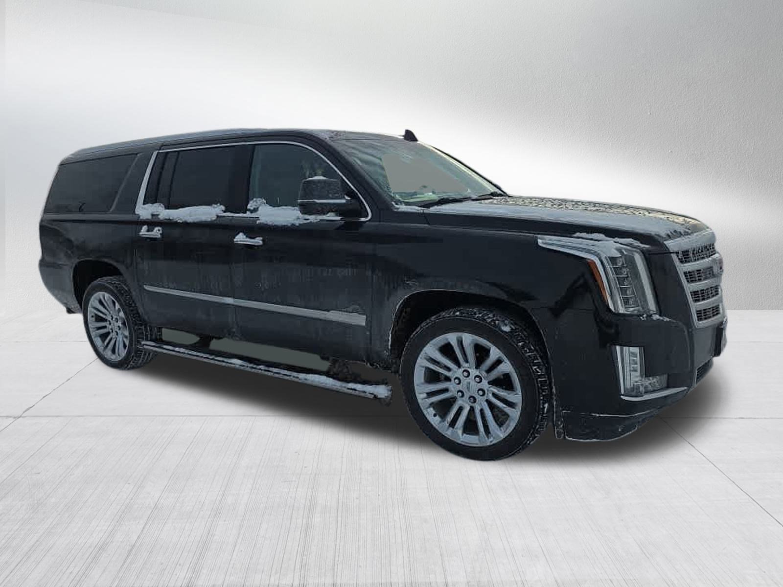 Used 2019 Cadillac Escalade ESV Premium Luxury with VIN 1GYS4JKJ7KR281604 for sale in Vadnais Heights, Minnesota