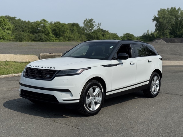 2026 Land Rover Range Rover Velar S's photo