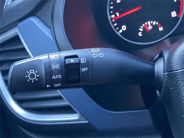 2021 Kia Seltos S photo 16
