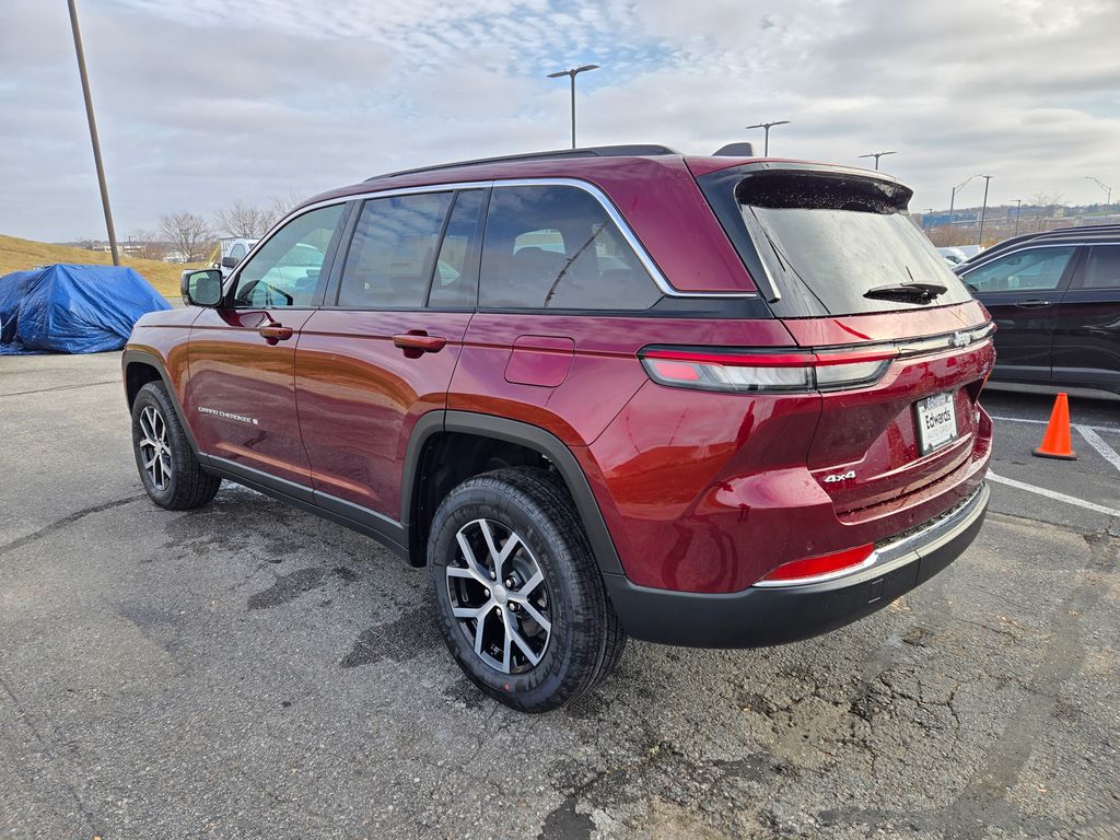 2025 Jeep Grand Cherokee Limited photo 4
