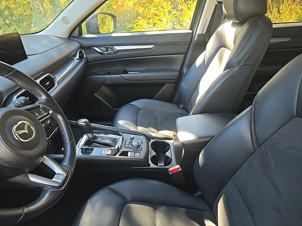 2021 Mazda CX-5 Touring photo 2