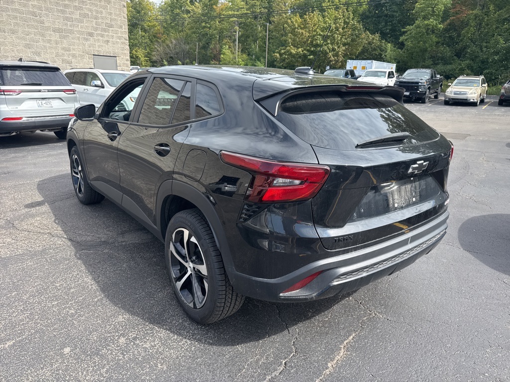2024 Chevrolet Trax photo 4