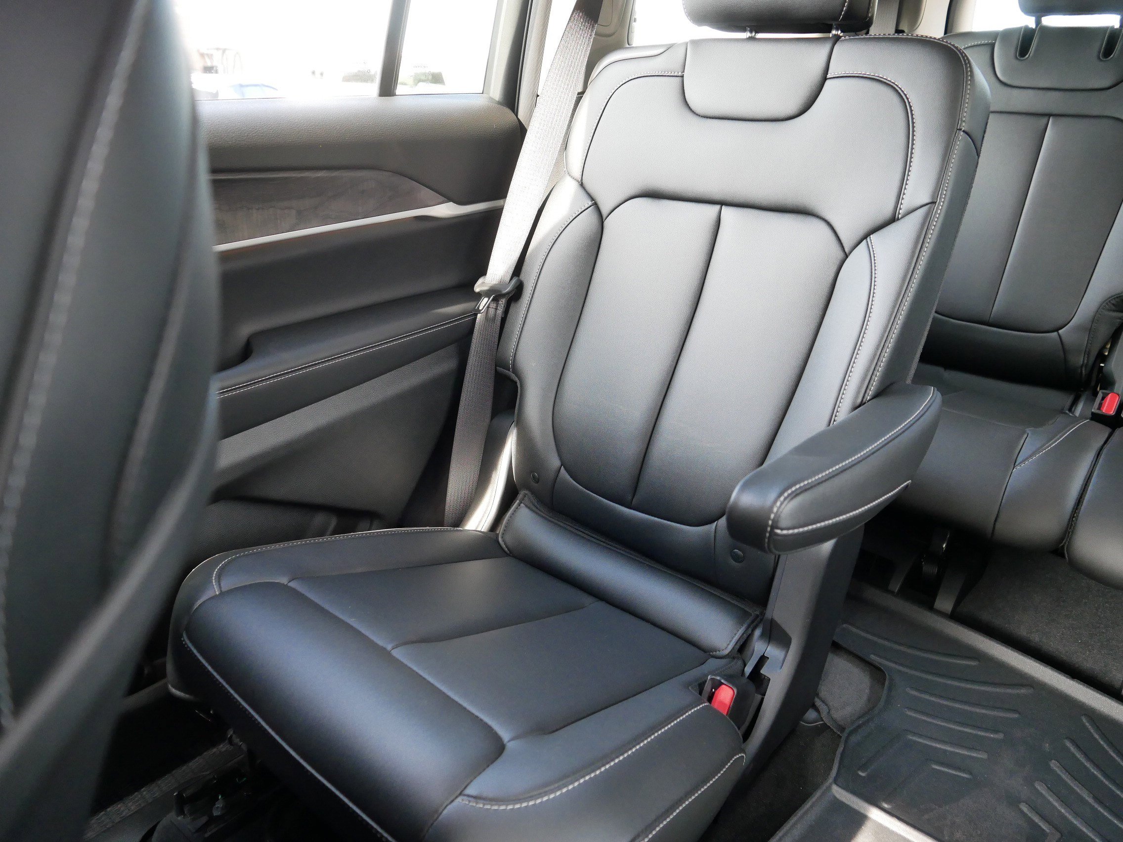 2023 Jeep Grand Cherokee Limited photo 11