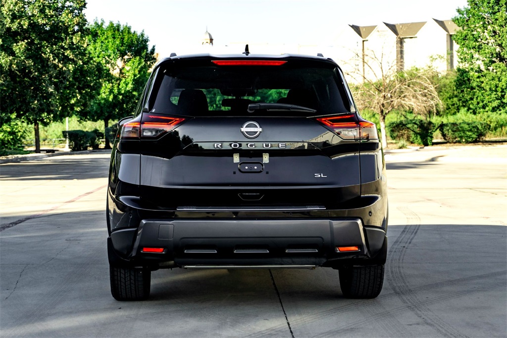 2024 Nissan Rogue SL photo 5