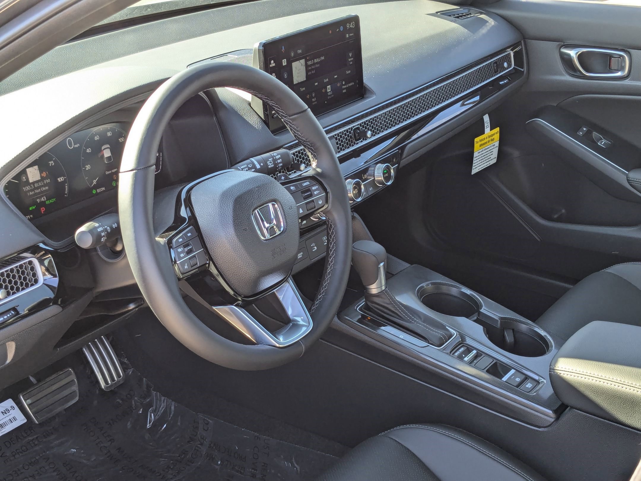 2026 Honda Civic Hatchback Hybrid Sport Touring photo 3