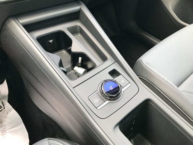 2025 Volkswagen Tiguan SE photo 19