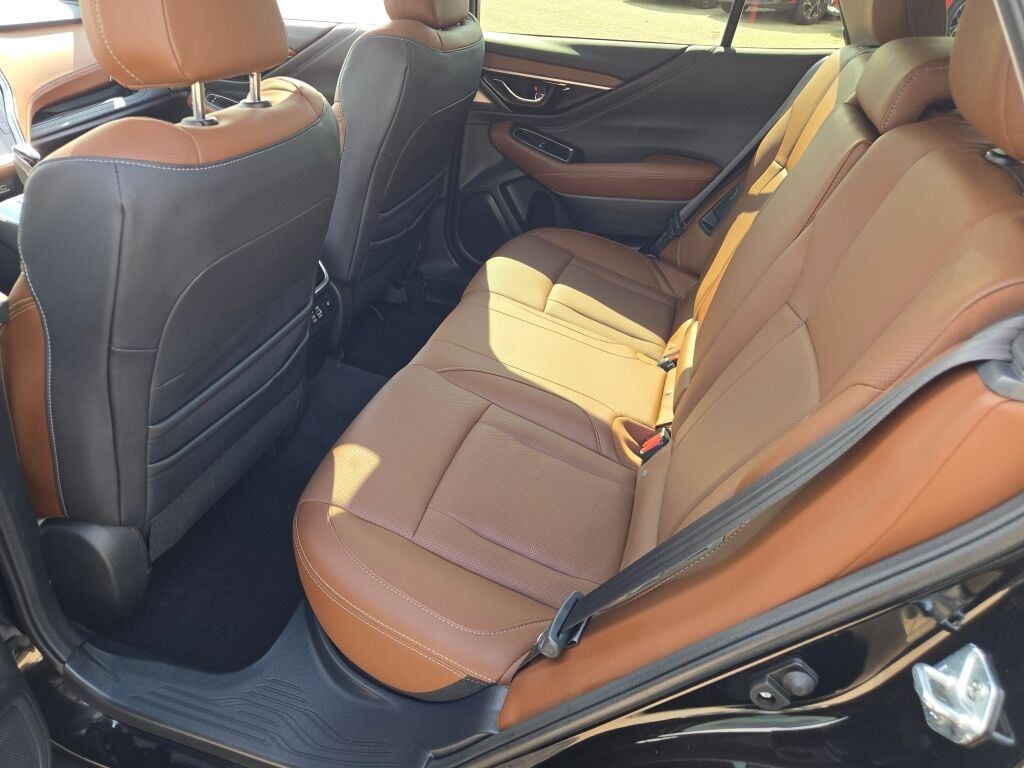 2023 Subaru Outback Touring XT photo 13