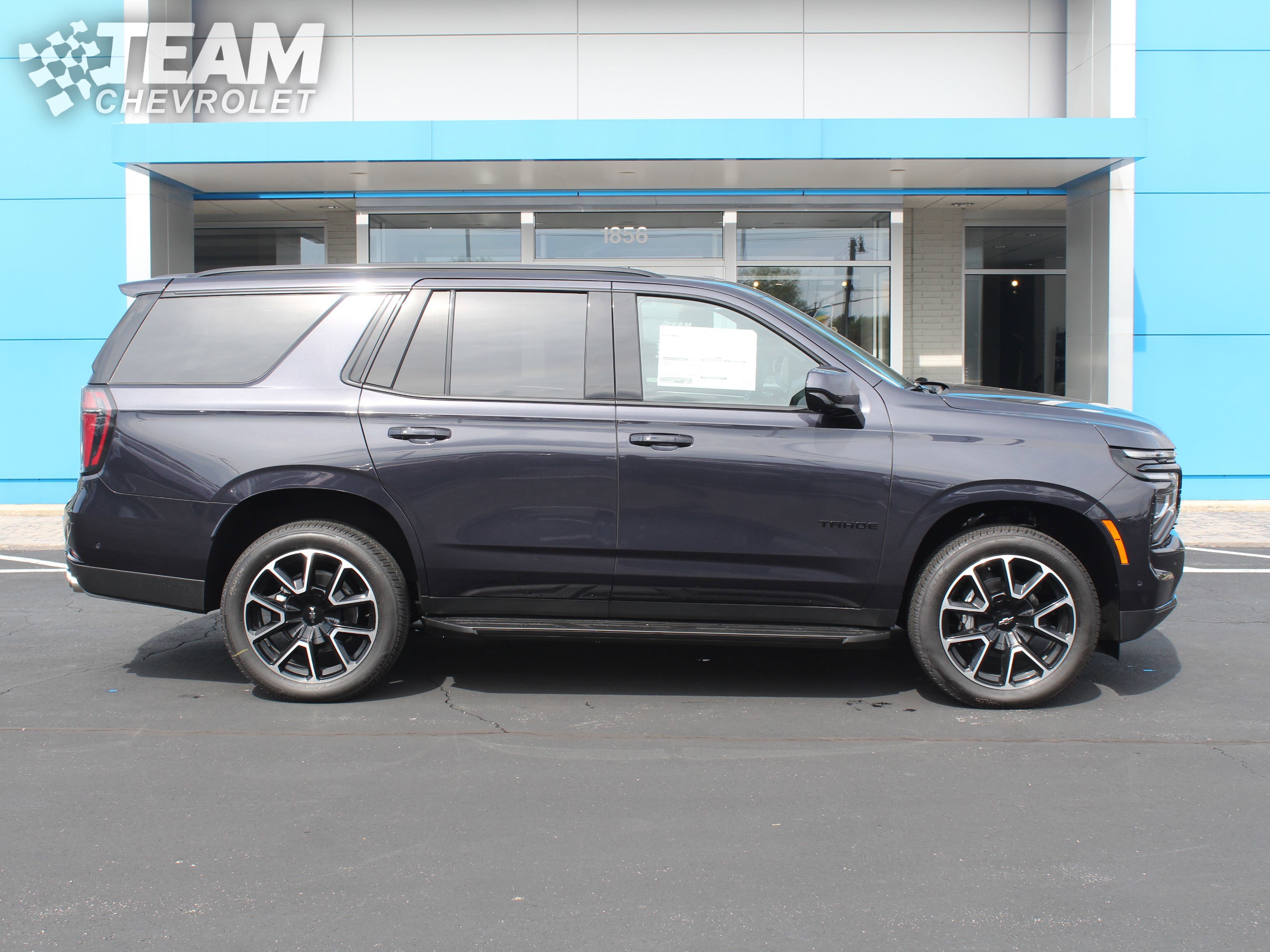 2026 Chevrolet Tahoe RST photo 3