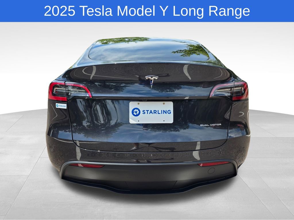 2025 Tesla Model Y Long Range photo 8
