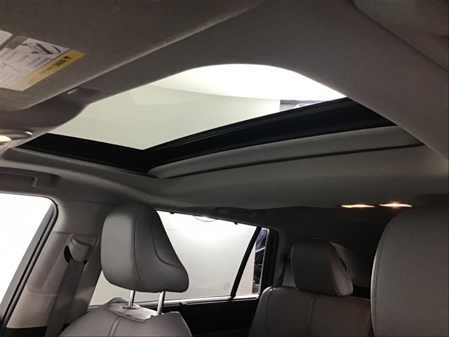 2021 Toyota Highlander XLE photo 14