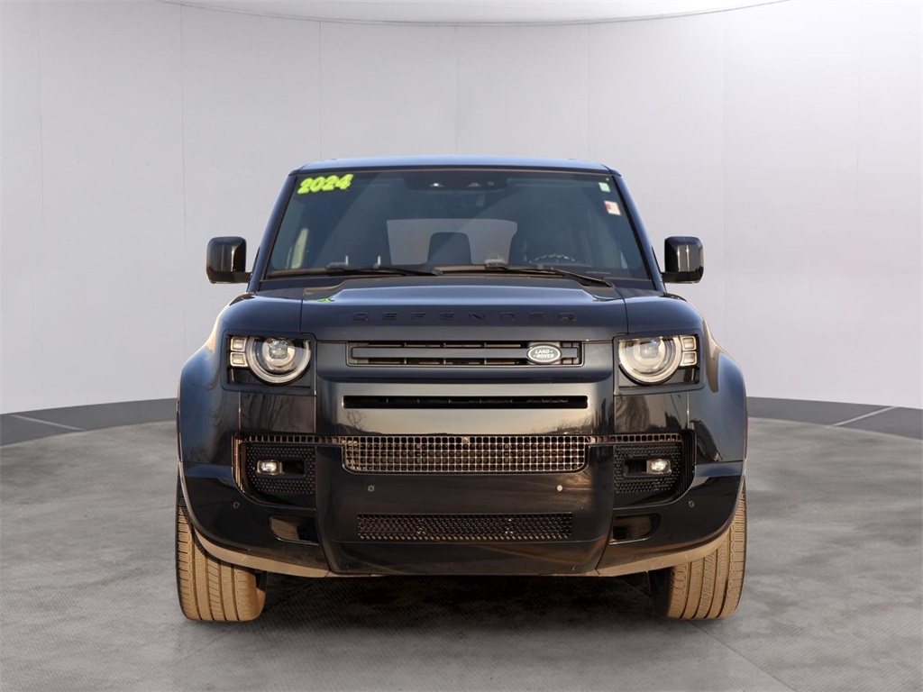 Used 2024 Land Rover Defender X-Dynamic SE with VIN SALE2EEU2R2311982 for sale in Kansas City