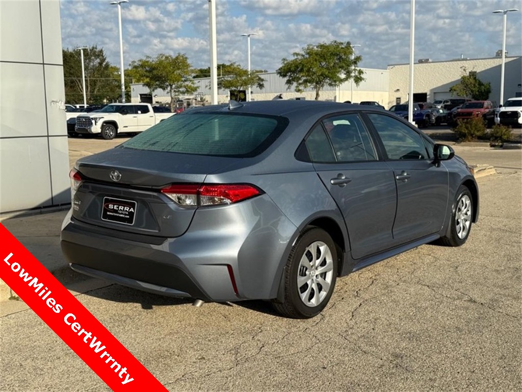 2022 Toyota Corolla LE photo 3